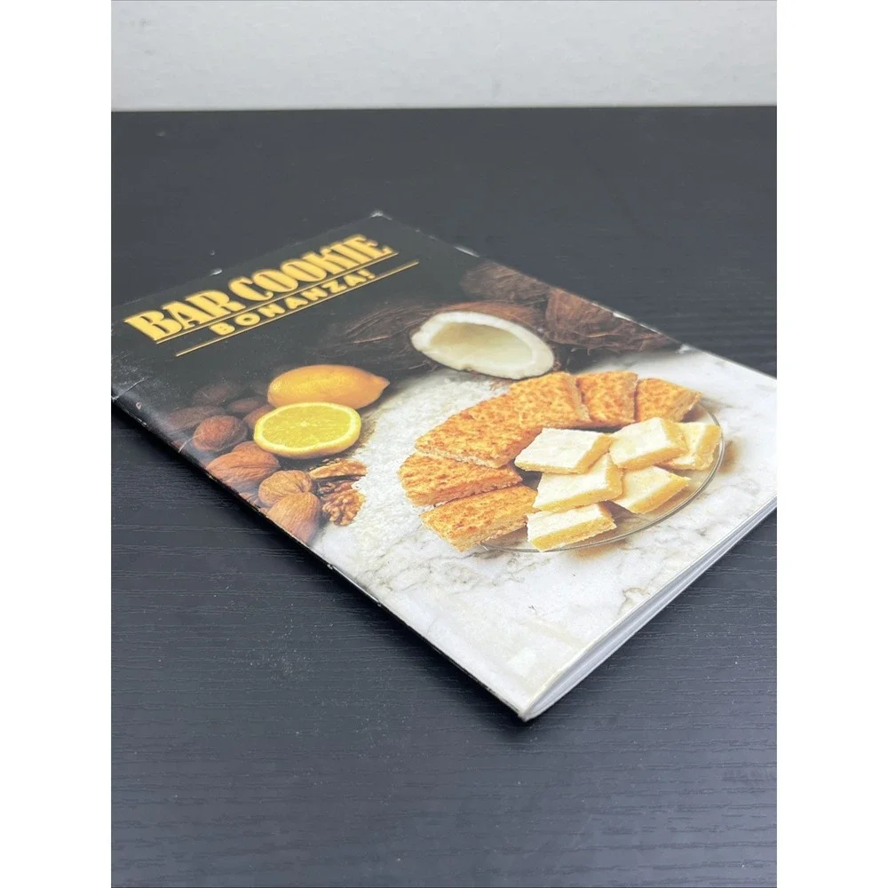 Bar Cookie Bonanza Vintage Cookbook Chocolate Snack Dessert‎ Recipes Book